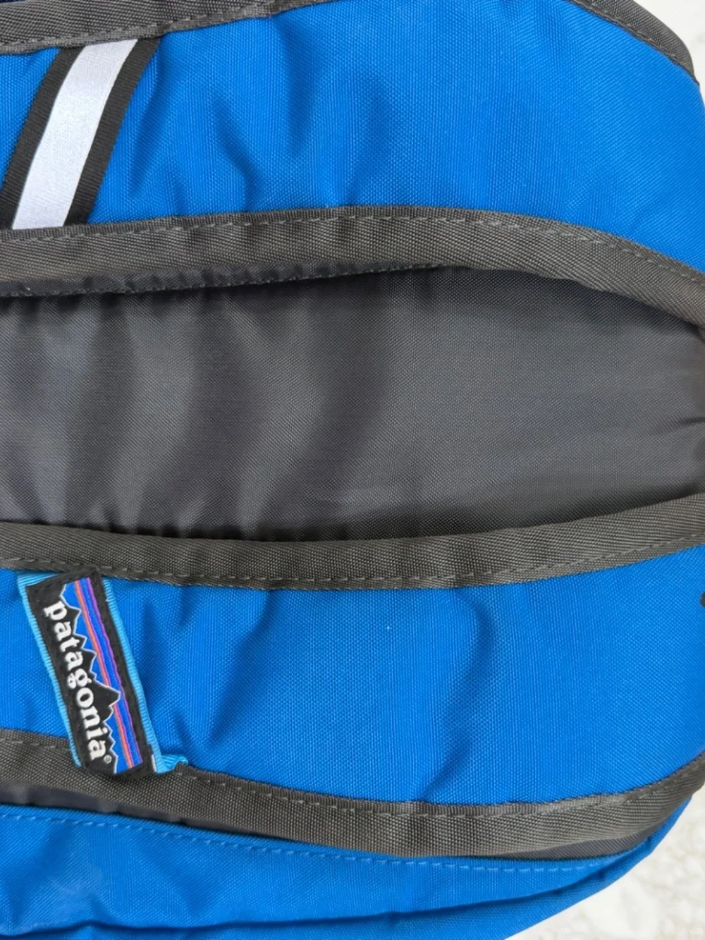 Patagonia Kids Refugio 15L Gym Backback Outdoor Hiking Trail Bag Blue Orange